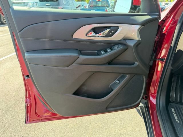 Certified 2018 Chevrolet Traverse LT FWD image 16