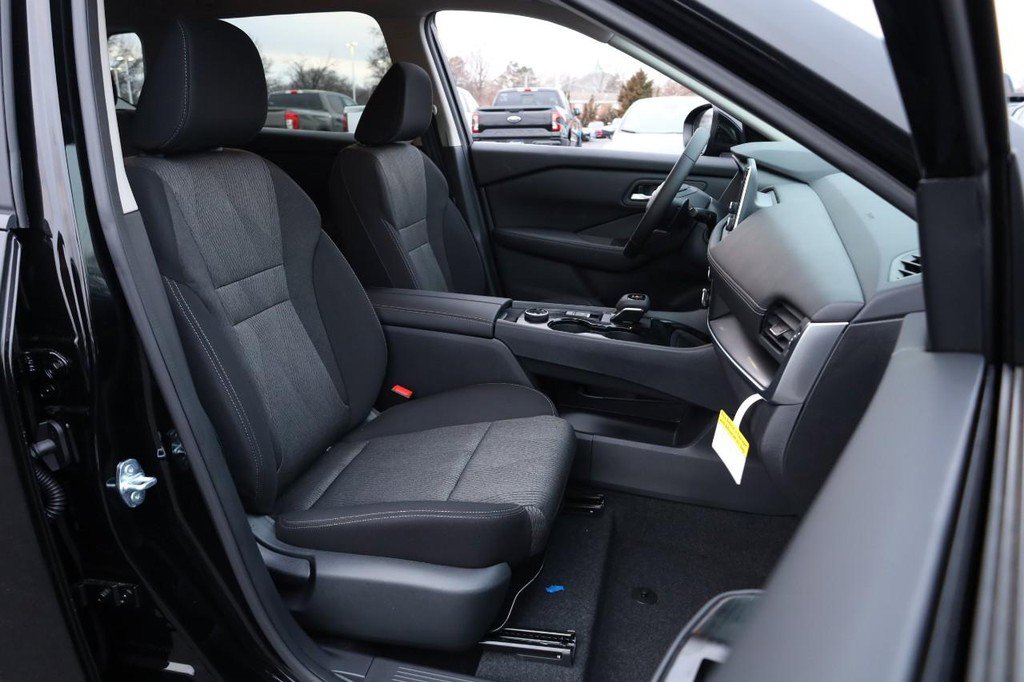 New 2026 Nissan Rogue SV w/ Cold Weather Package image 24