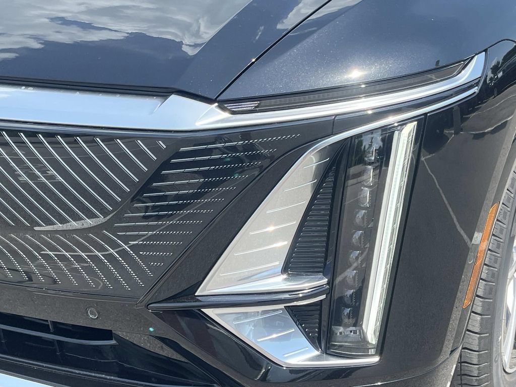 New 2027 Cadillac Lyriq Premium Luxury AWD/4WD image 9