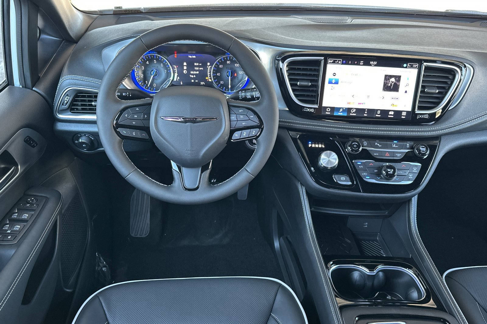 New 2026 Chrysler Pacifica Limited w/ S Appearance Package image 13