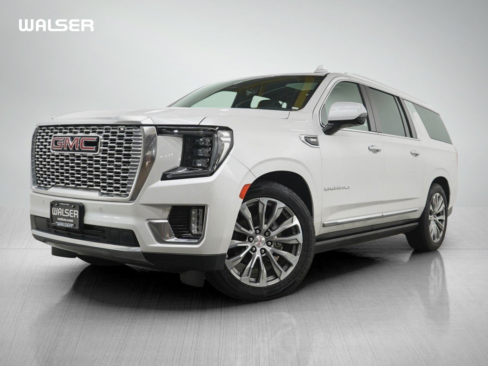 Used 2021 GMC Yukon XL Denali w/ Denali Ultimate Package AWD/4WD image 1