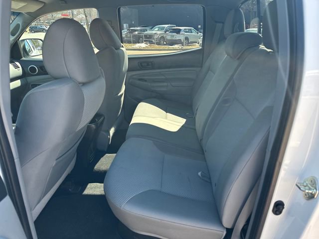 Used 2014 Toyota Tacoma 4x4 Double Cab w/ TRD Sport Package image 23