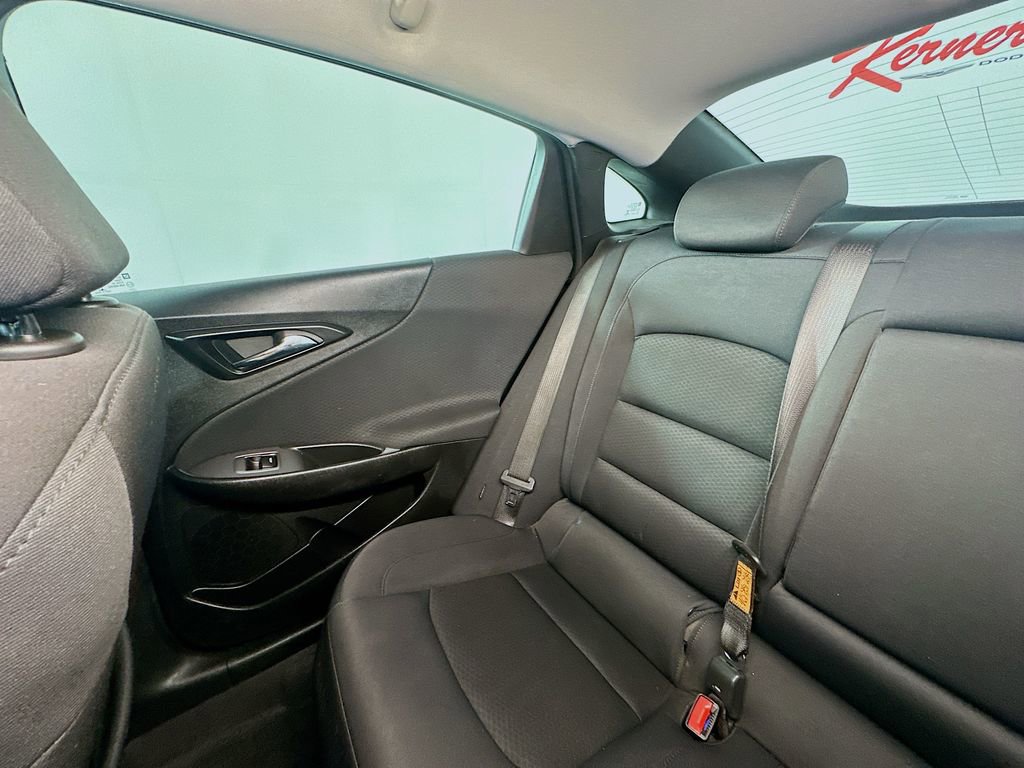 Used 2022 Chevrolet Malibu LT image 12