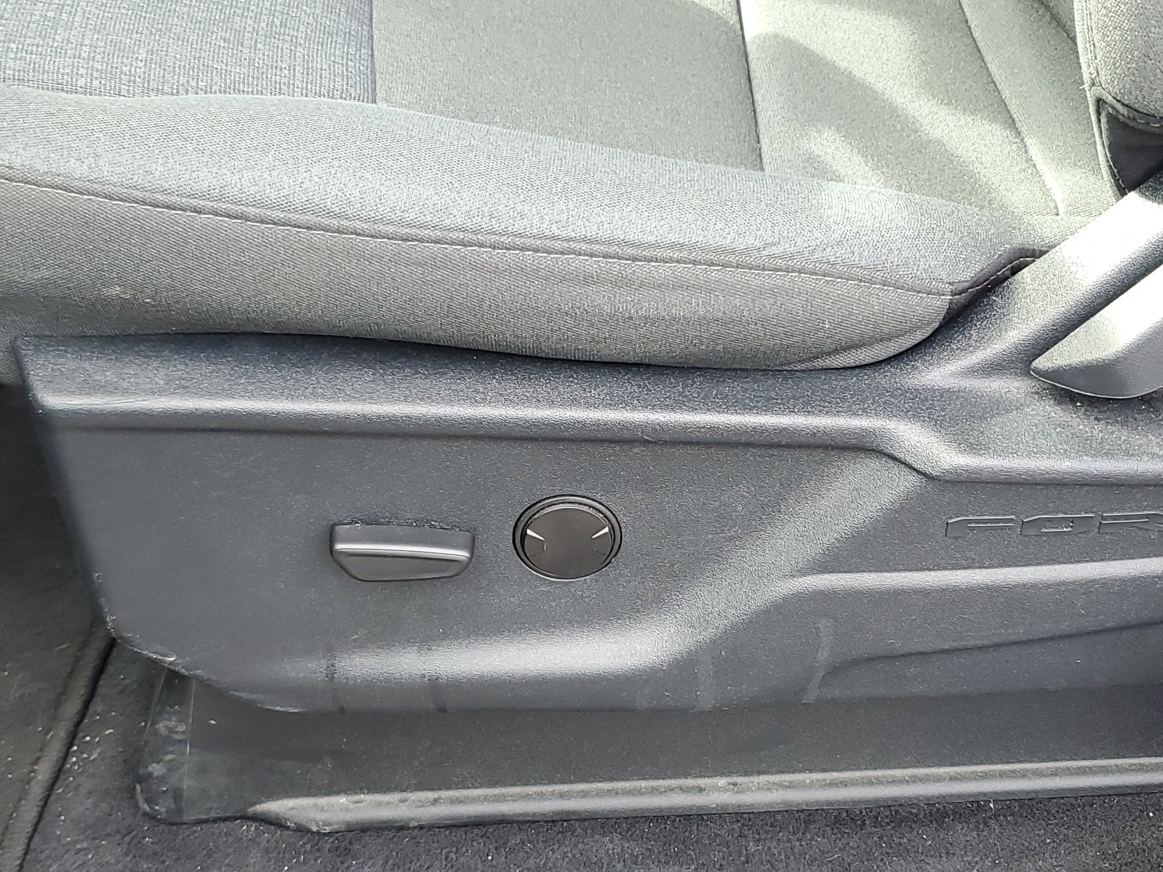 Used 2025 Ford F150 XLT w/ Equipment Group 301A Standard image 26