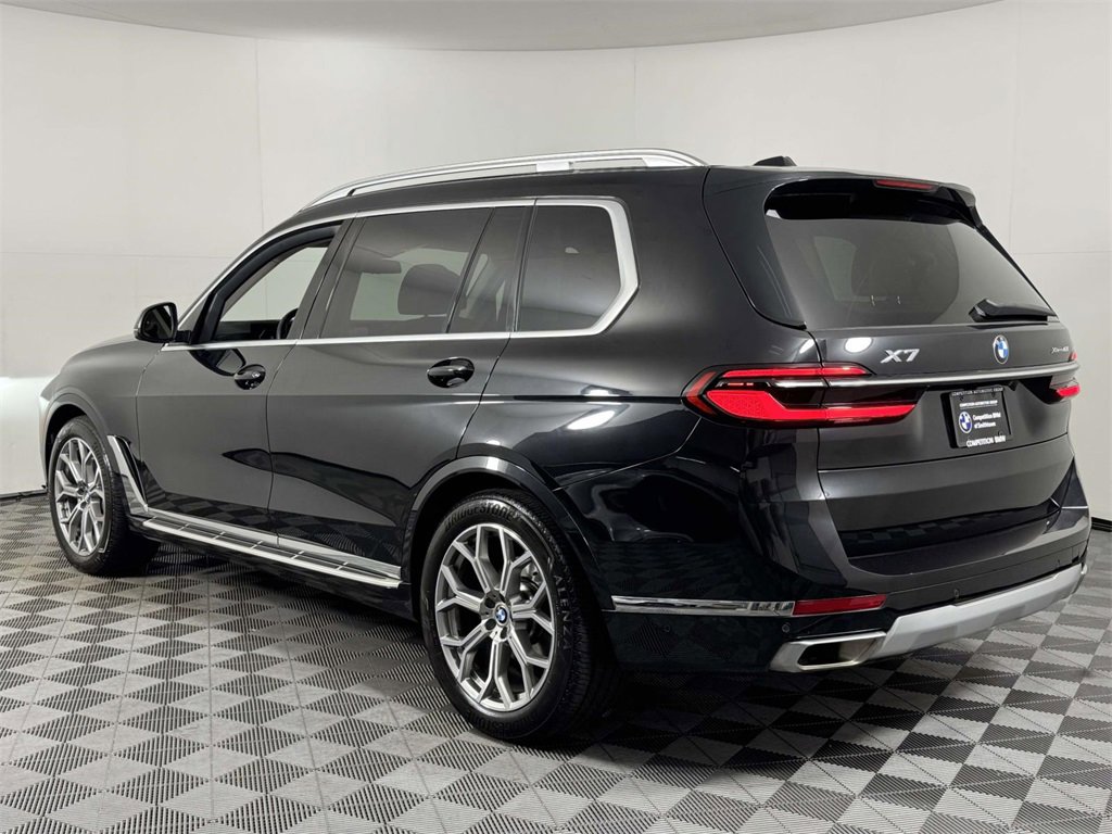 Used 2023 BMW X7 xDrive40i image 8