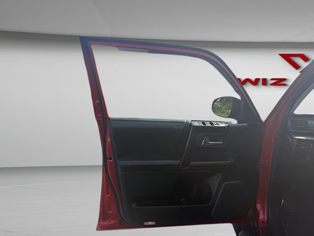 Used 2015 Toyota 4Runner Trail AWD/4WD image 9