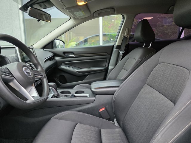 Used 2021 Nissan Altima 2.5 S image 2