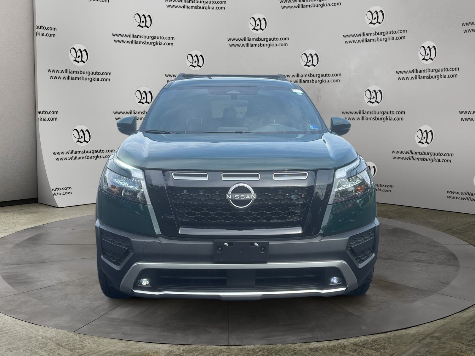 Used 2025 Nissan Pathfinder Rock Creek AWD/4WD image 8