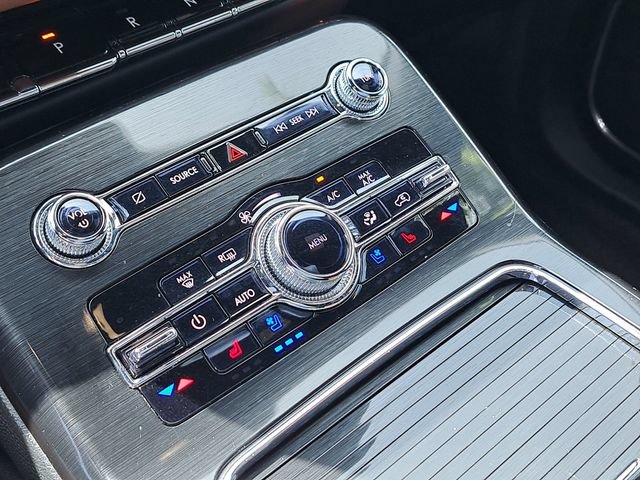Used 2022 Lincoln Nautilus Reserve FWD image 34