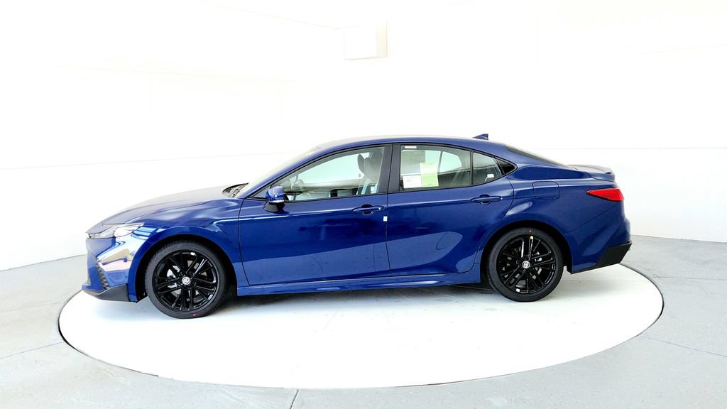 New 2026 Toyota Camry SE FWD image 3