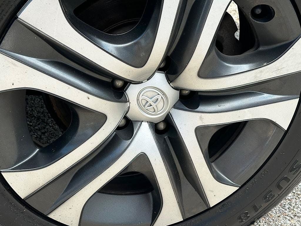 Certified 2018 Toyota RAV4 LE w/ All Weather Liner Package FWD image 28