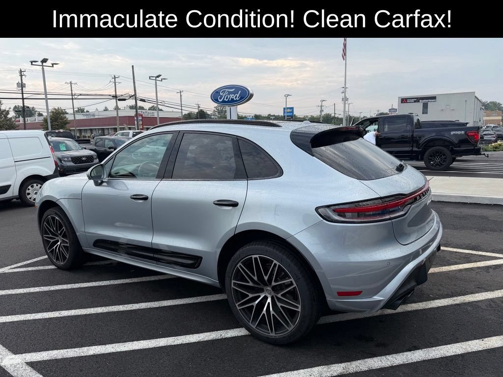 Used 2024 Porsche Macan AWD/4WD image 10