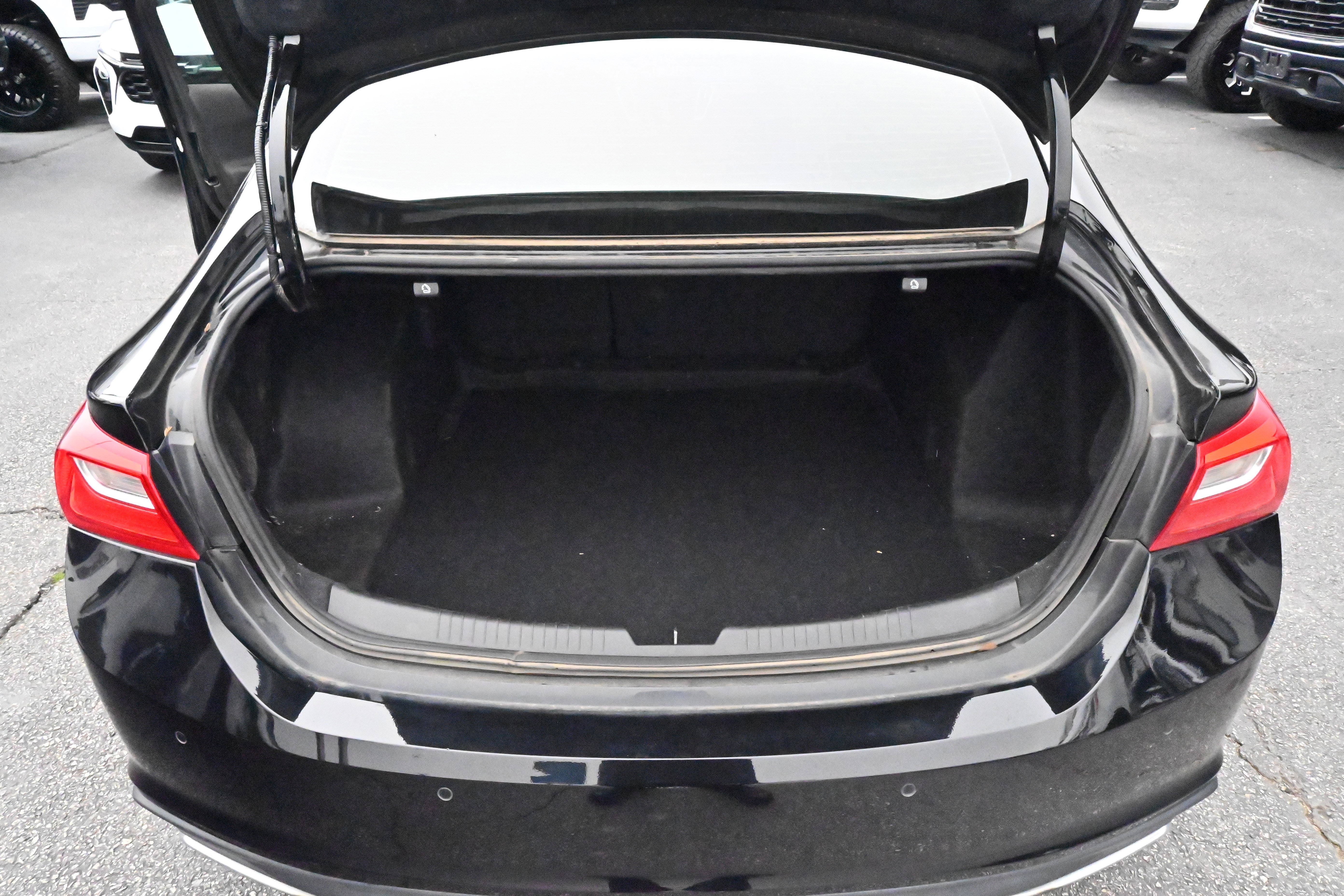 Used 2024 Chevrolet Malibu RS image 13