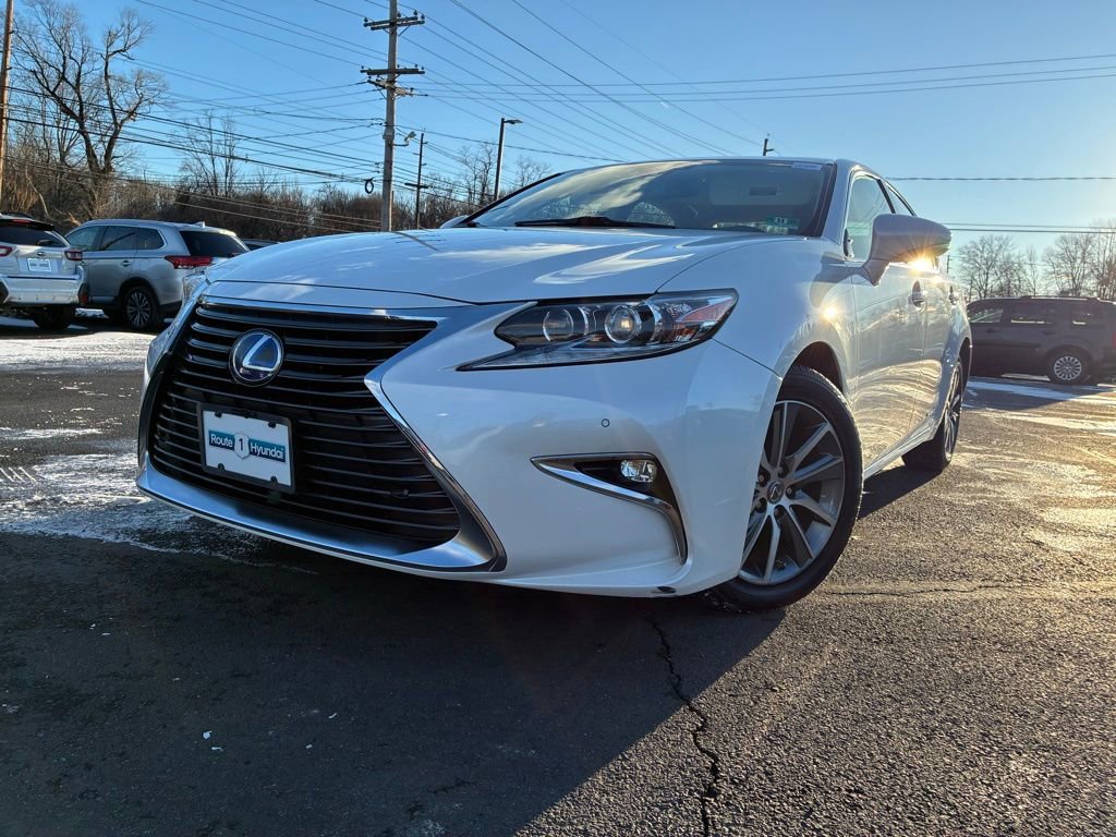 Used 2018 Lexus ES 300h image 50