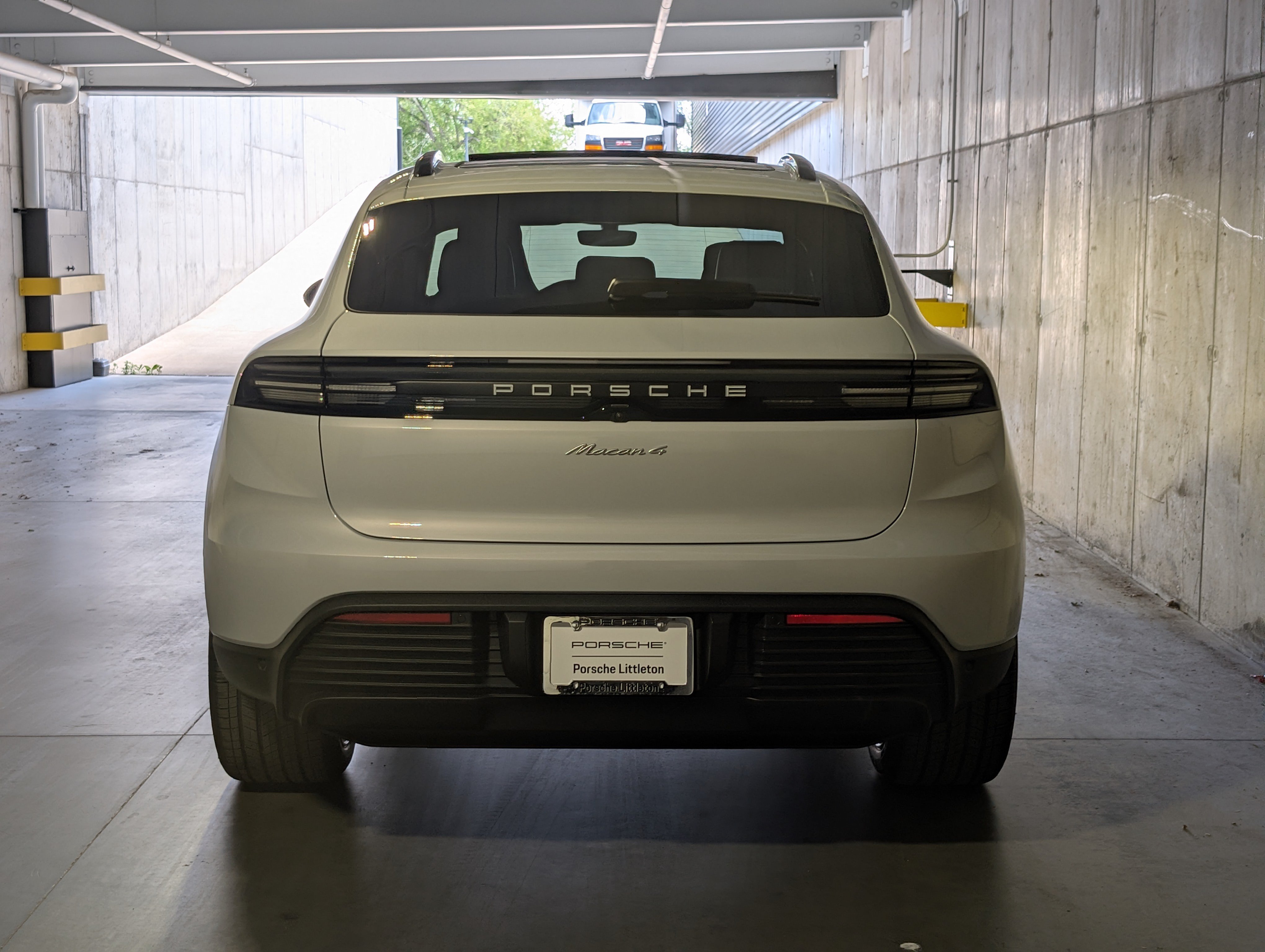 New 2026 Porsche Macan 4 Electric AWD/4WD image 8