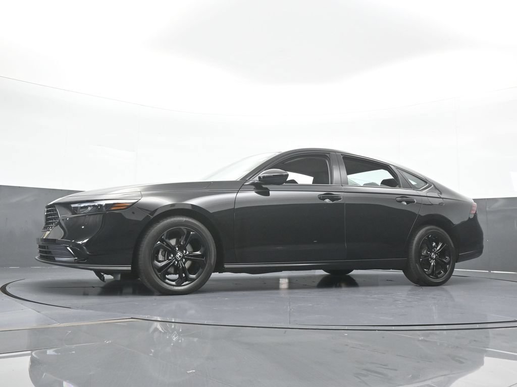 Used 2025 Honda Accord SE image 55