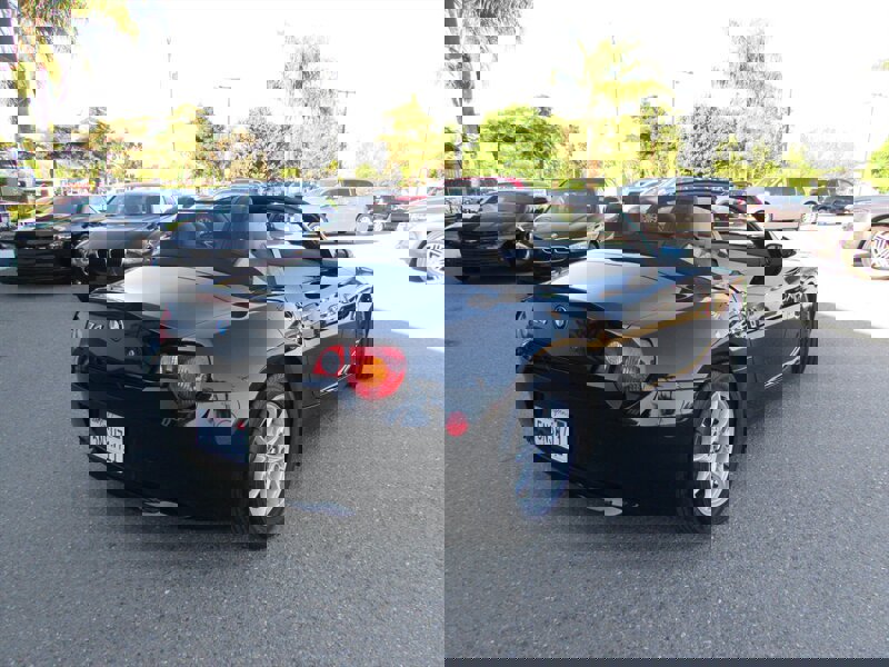 Used 2003 BMW Z4 2.5i image 5