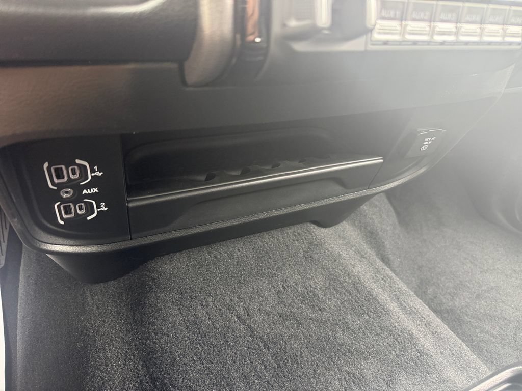 New 2026 RAM 3500 Tradesman AWD/4WD image 27