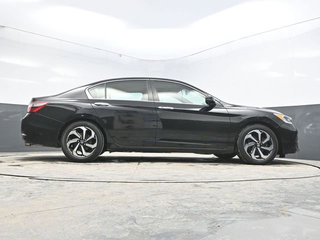 Used 2017 Honda Accord EX-L image 33