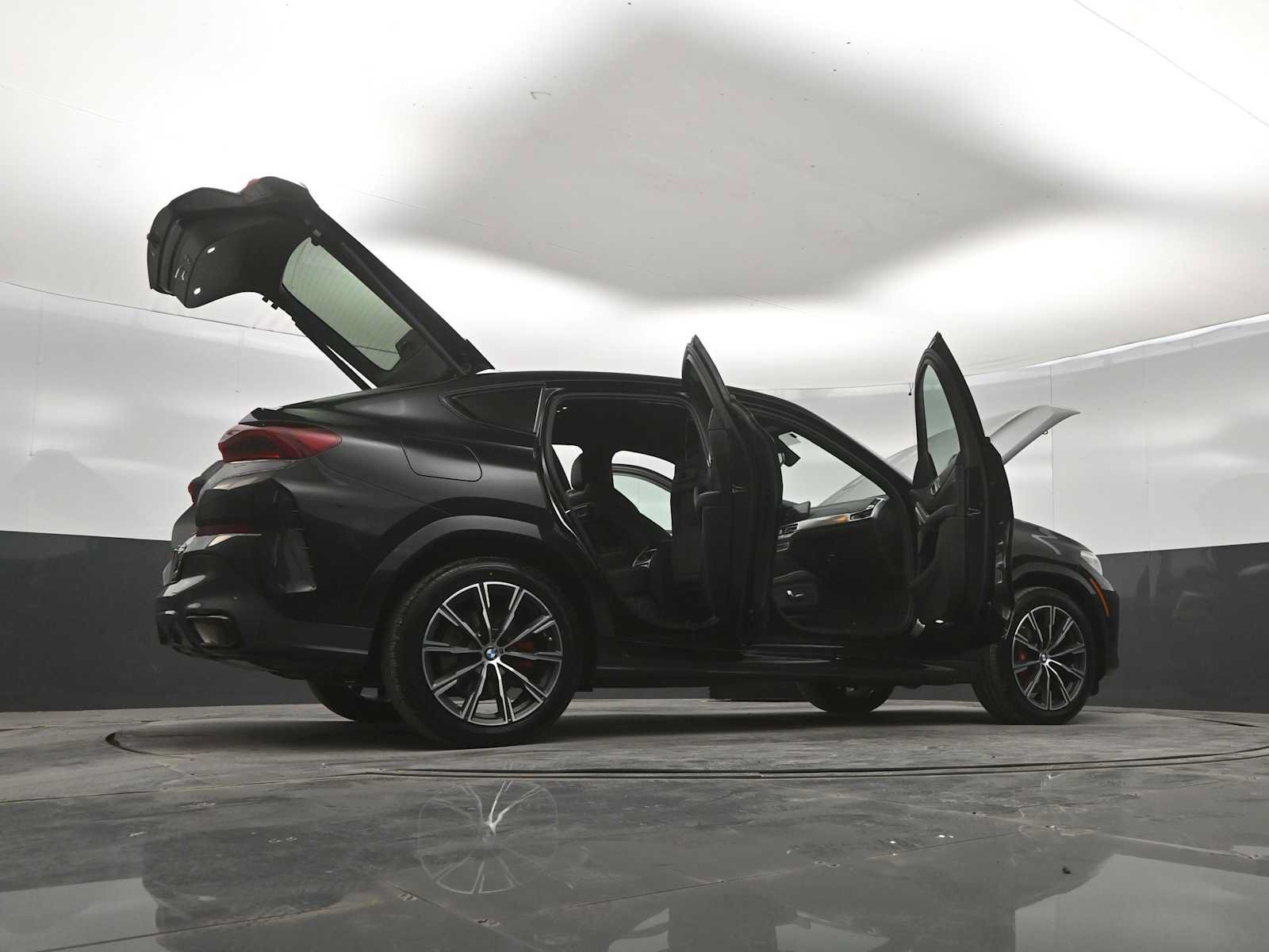 Used 2023 BMW X6 xDrive40i w/ M Sport Package AWD/4WD image 47