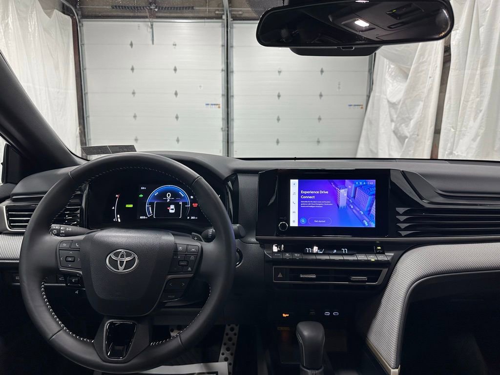 Used 2026 Toyota Camry SE FWD image 16