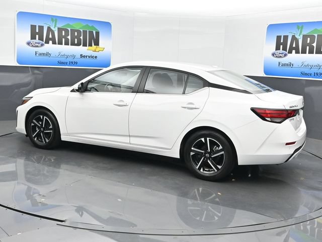 Used 2025 Nissan Sentra SV FWD image 3