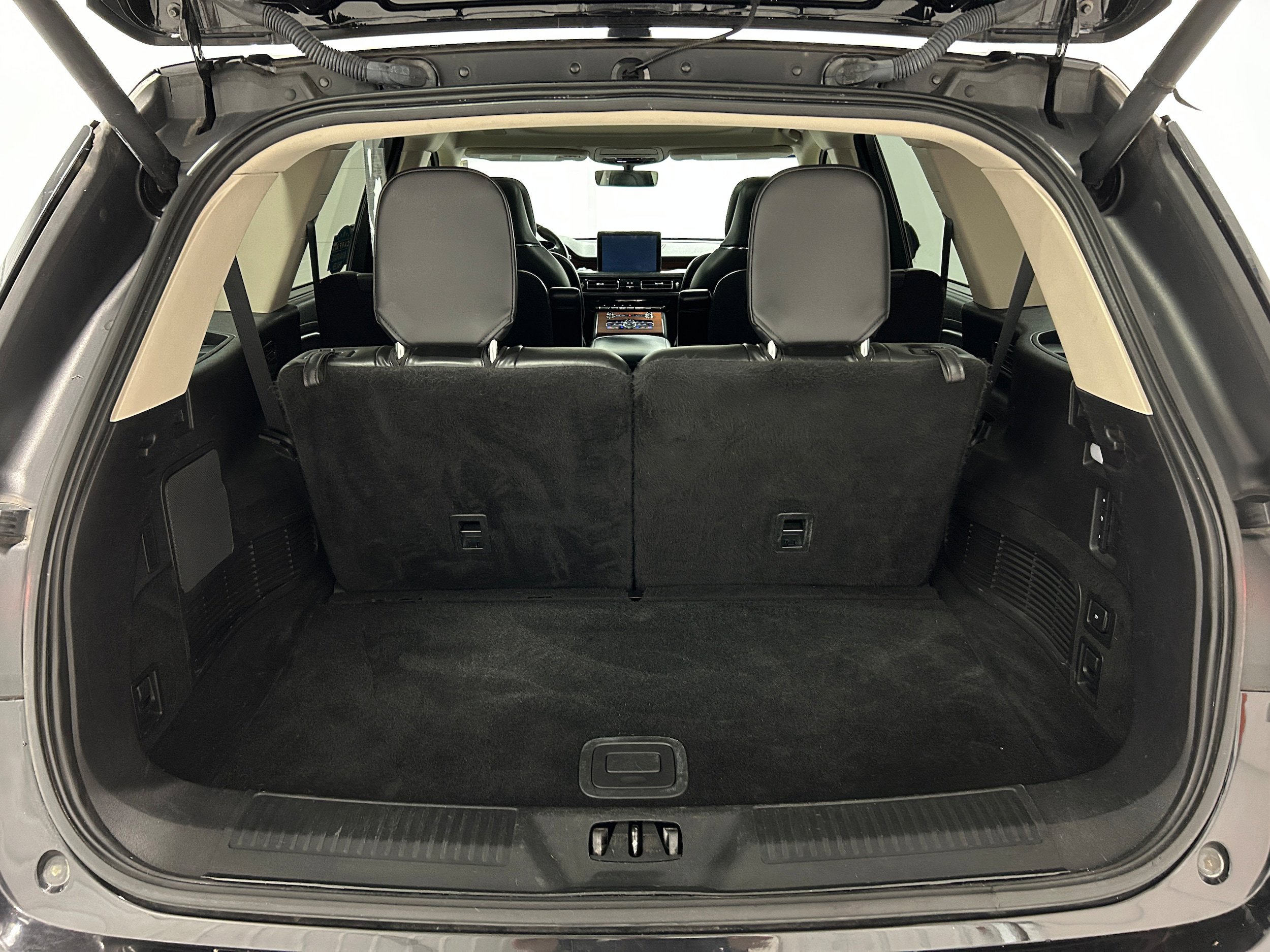 Used 2020 Lincoln Aviator Reserve w/ Equipment Group 201A AWD/4WD image 33