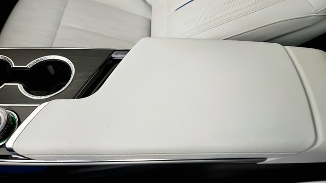 Used 2025 Cadillac Lyriq Luxury AWD/4WD image 68
