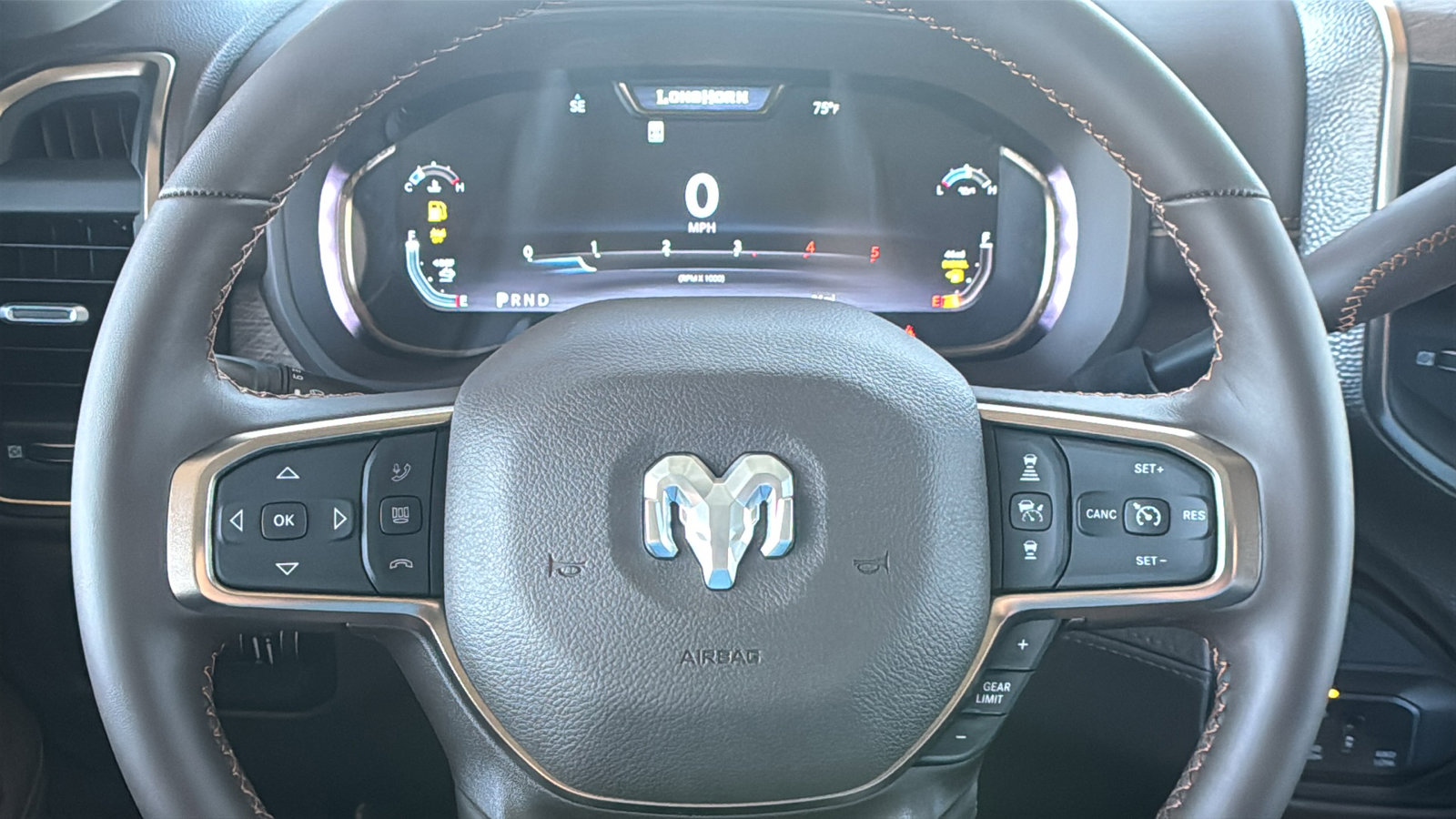 New 2026 RAM 2500 Limited AWD/4WD image 39