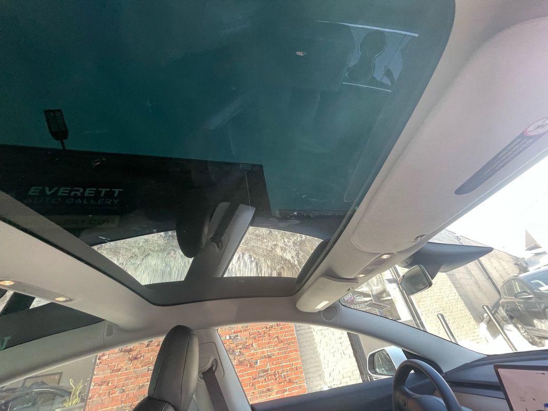 Used 2019 Tesla Model 3 Long Range image 9