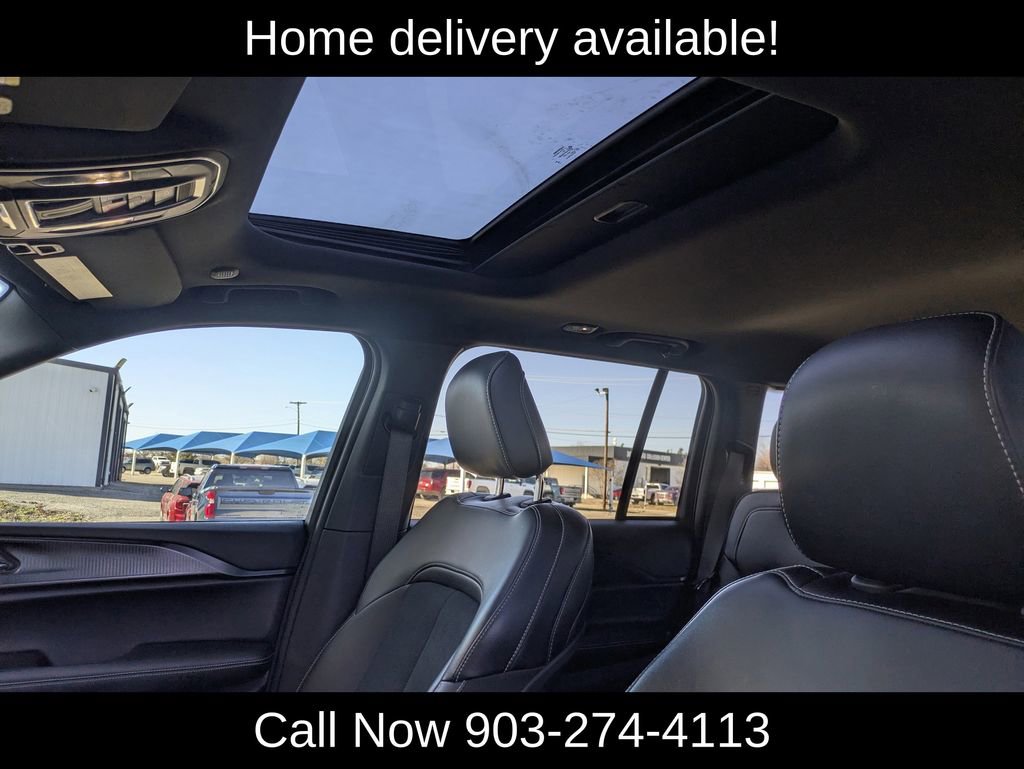 Used 2025 Jeep Grand Cherokee Altitude image 33