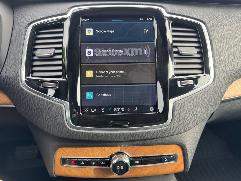 Certified 2024 Volvo XC90 T8 Plus w/ Protection Package Premier image 17