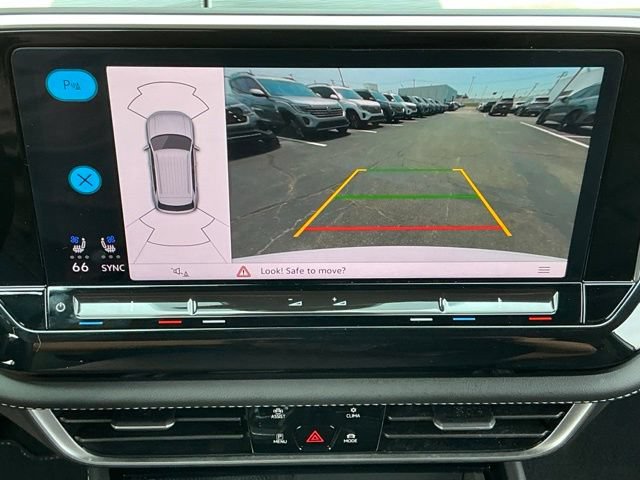 Certified 2024 Volkswagen Atlas Cross Sport SE w/ Panoramic Sunroof Package FWD image 26