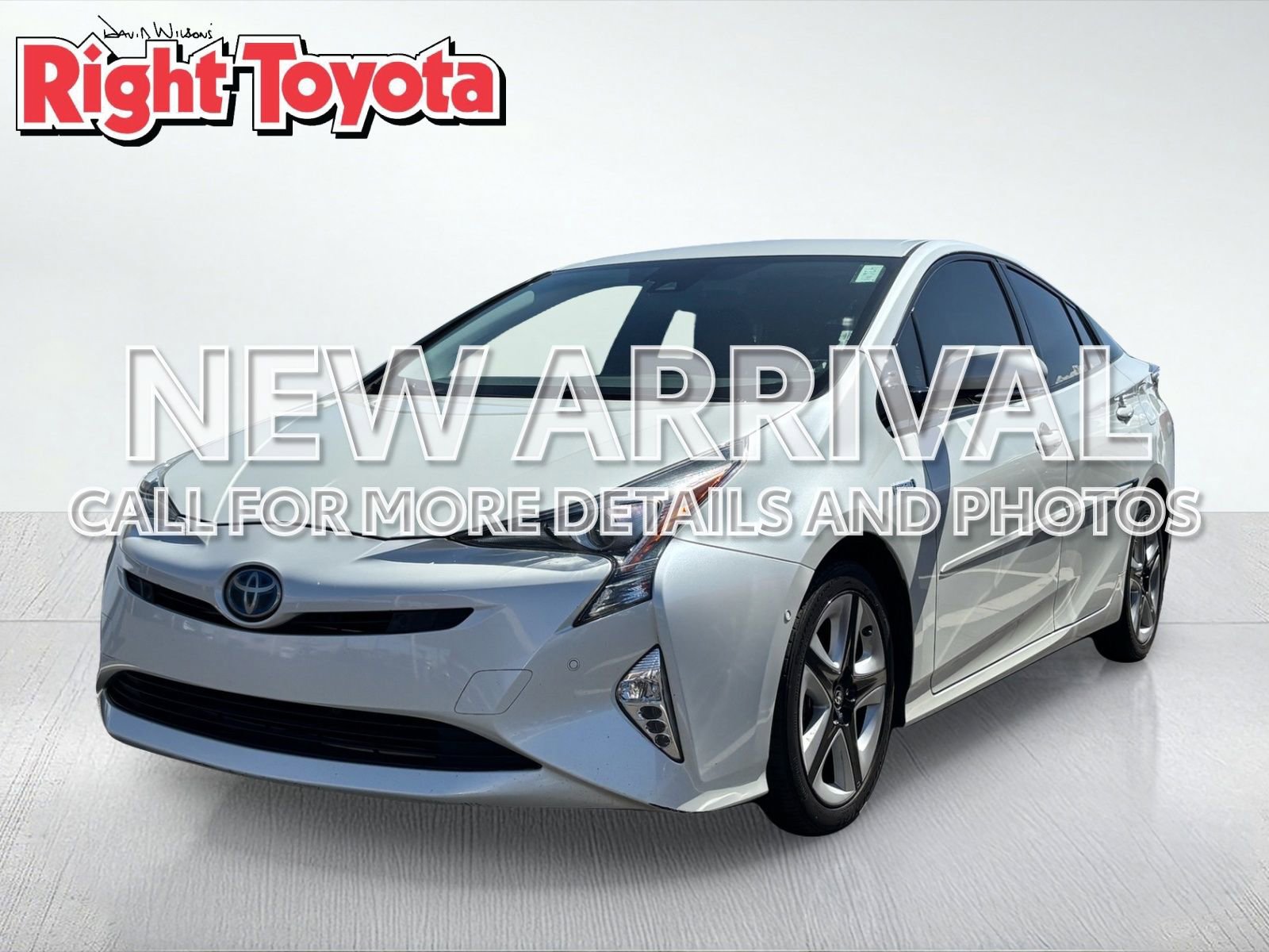 Used 2017 Toyota Prius Three Touring FWD image 1