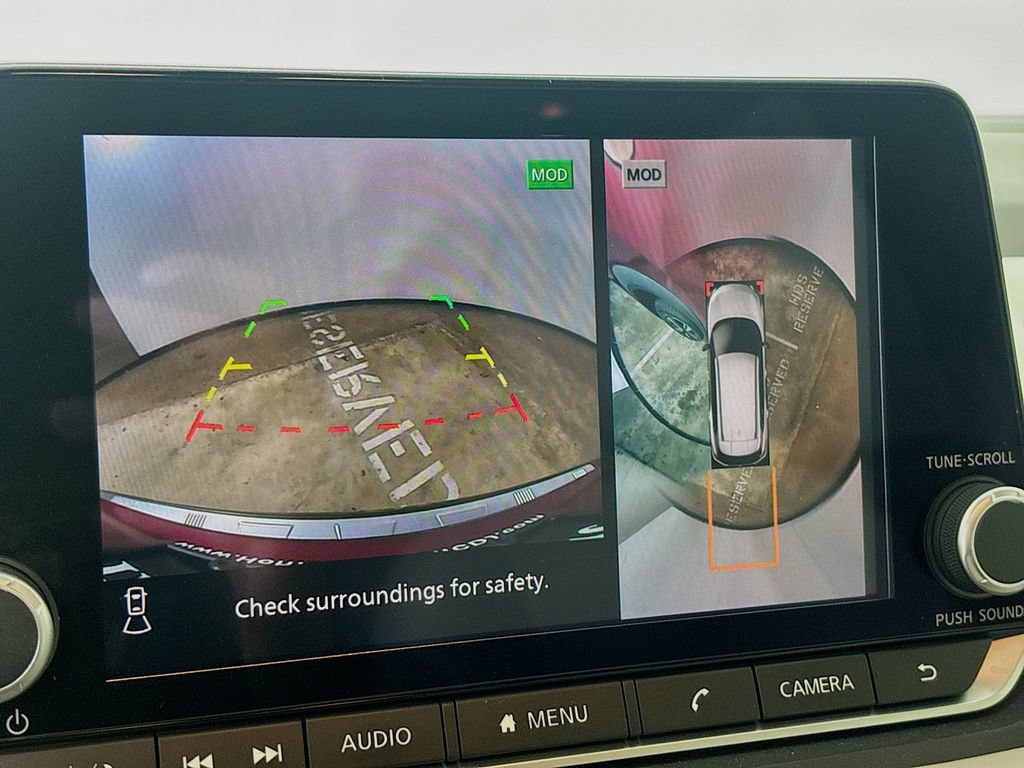 Used 2023 Nissan Rogue SL FWD image 16