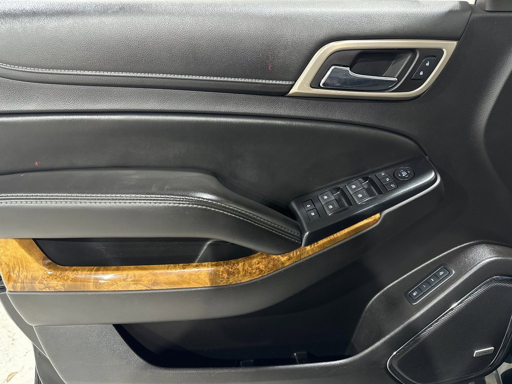 Used 2015 GMC Yukon Denali w/ Premium Package image 18