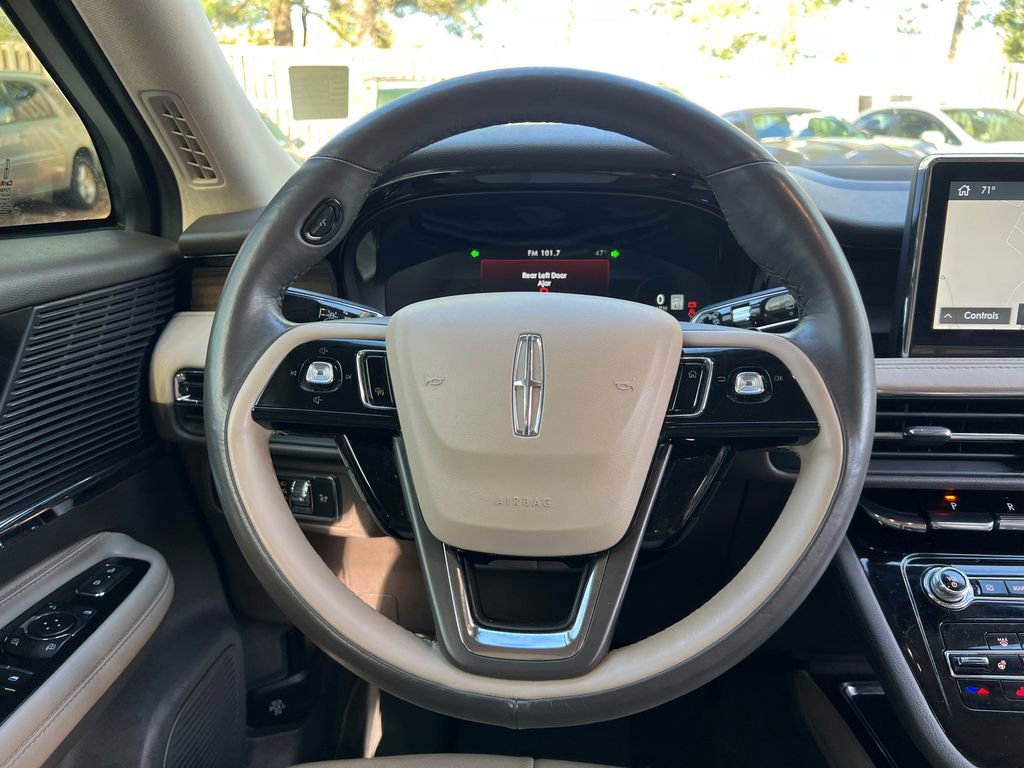 Used 2022 Lincoln Corsair Reserve w/ Equipment Group 201A image 23