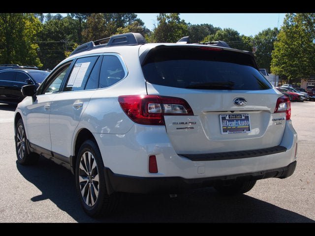 Used 2017 Subaru Outback 2.5i Limited AWD/4WD image 3