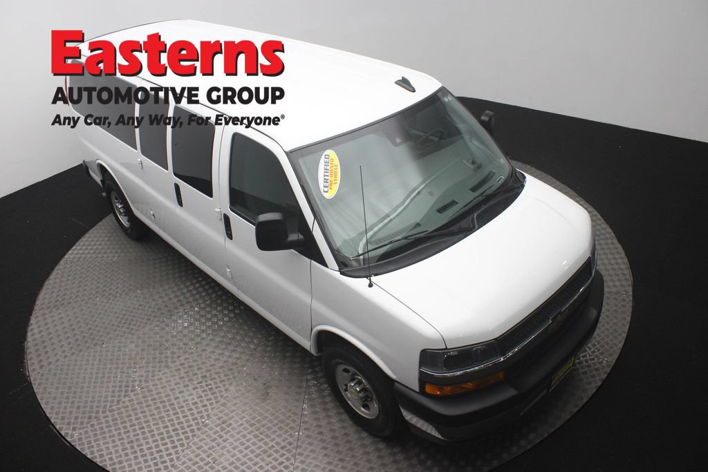 Used 2024 Chevrolet Express 3500 LT w/ LT Preferred Equipment Group RWD image 3