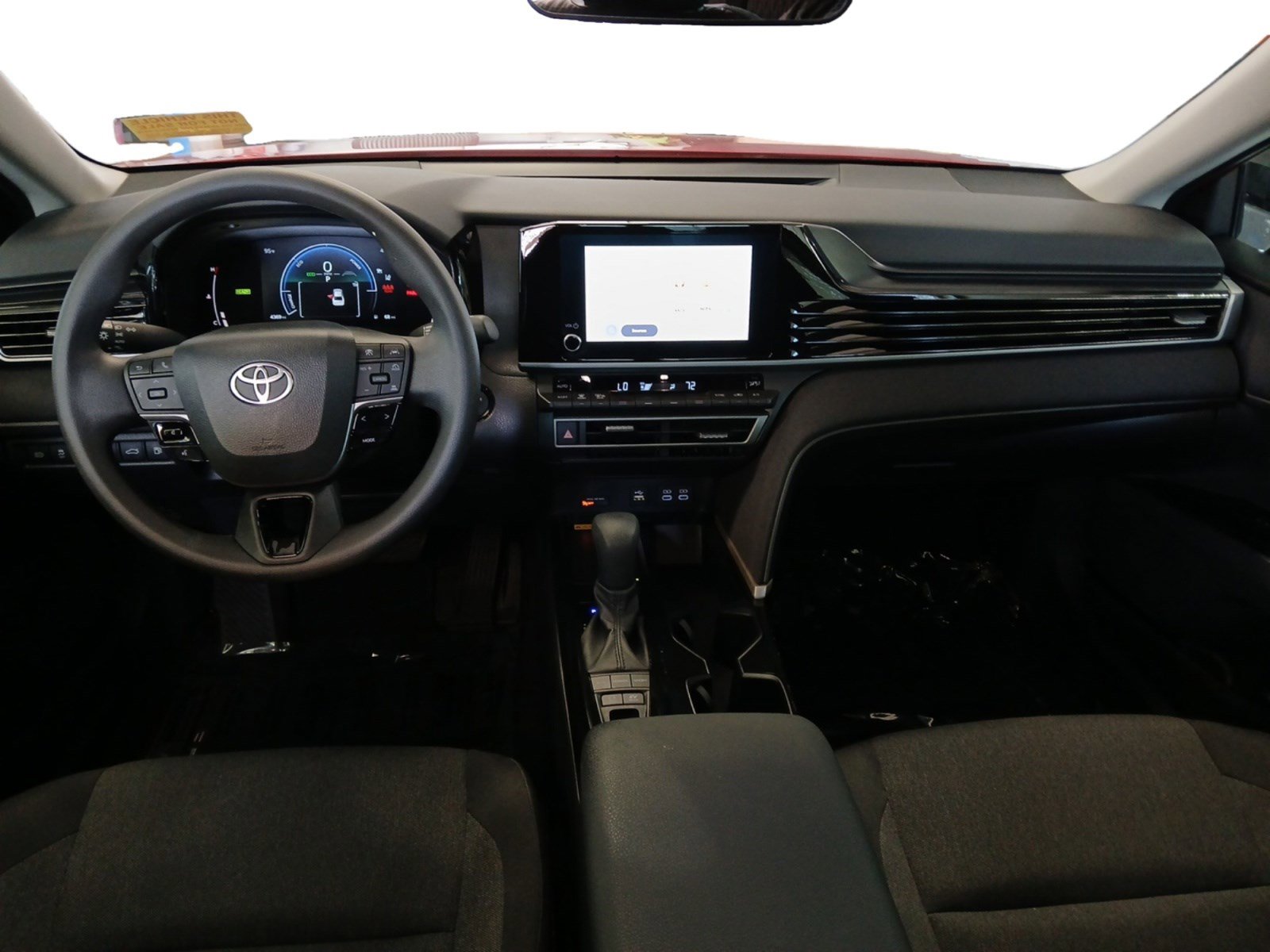Used 2025 Toyota Camry image 10