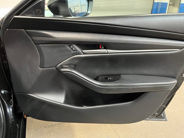 Used 2024 MAZDA MAZDA3 s FWD image 11