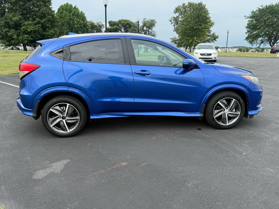 Used 2019 Honda HR-V Touring image 4
