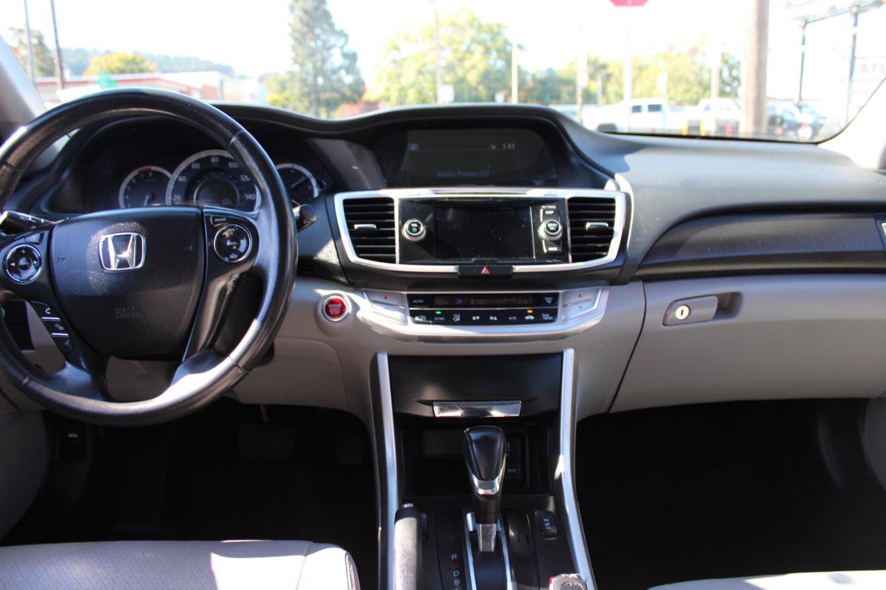 Used 2015 Honda Accord EX-L image 10