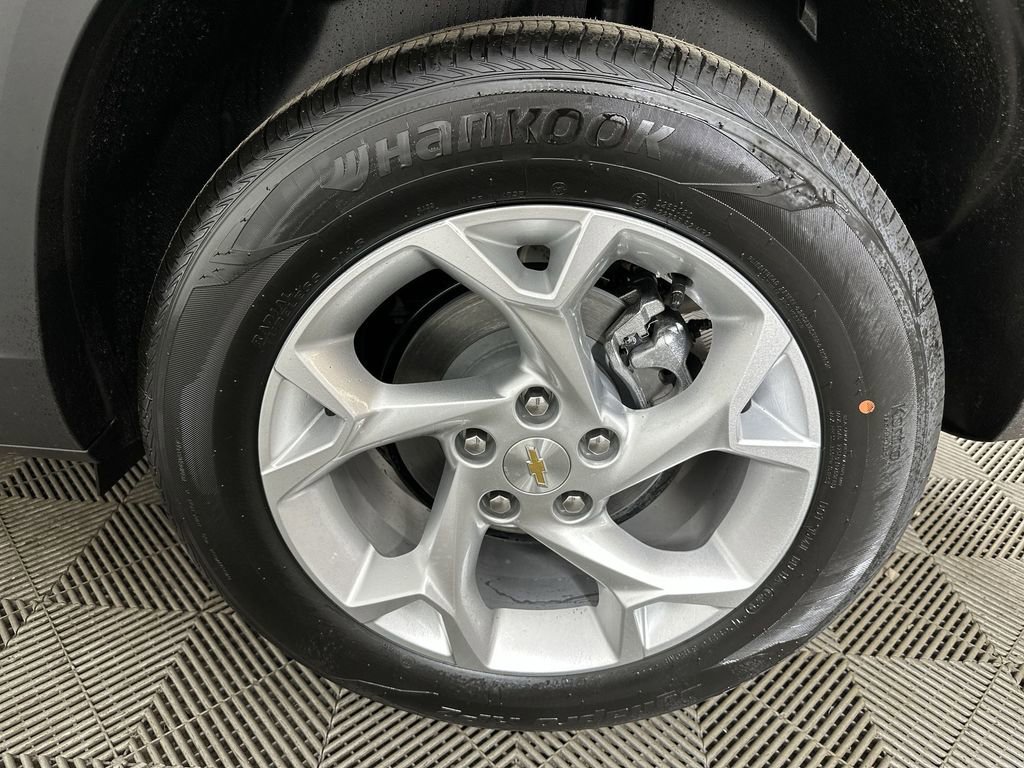 New 2026 Chevrolet Trax LS w/ LS Convenience Package FWD image 30