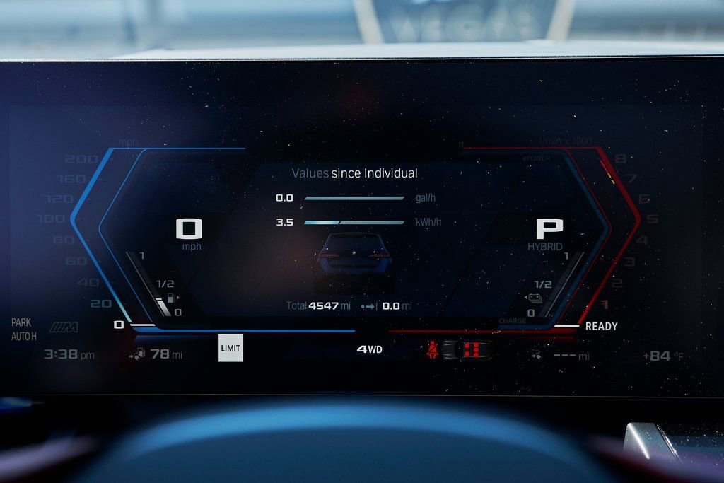 Used 2025 BMW M5 Touring AWD/4WD image 64