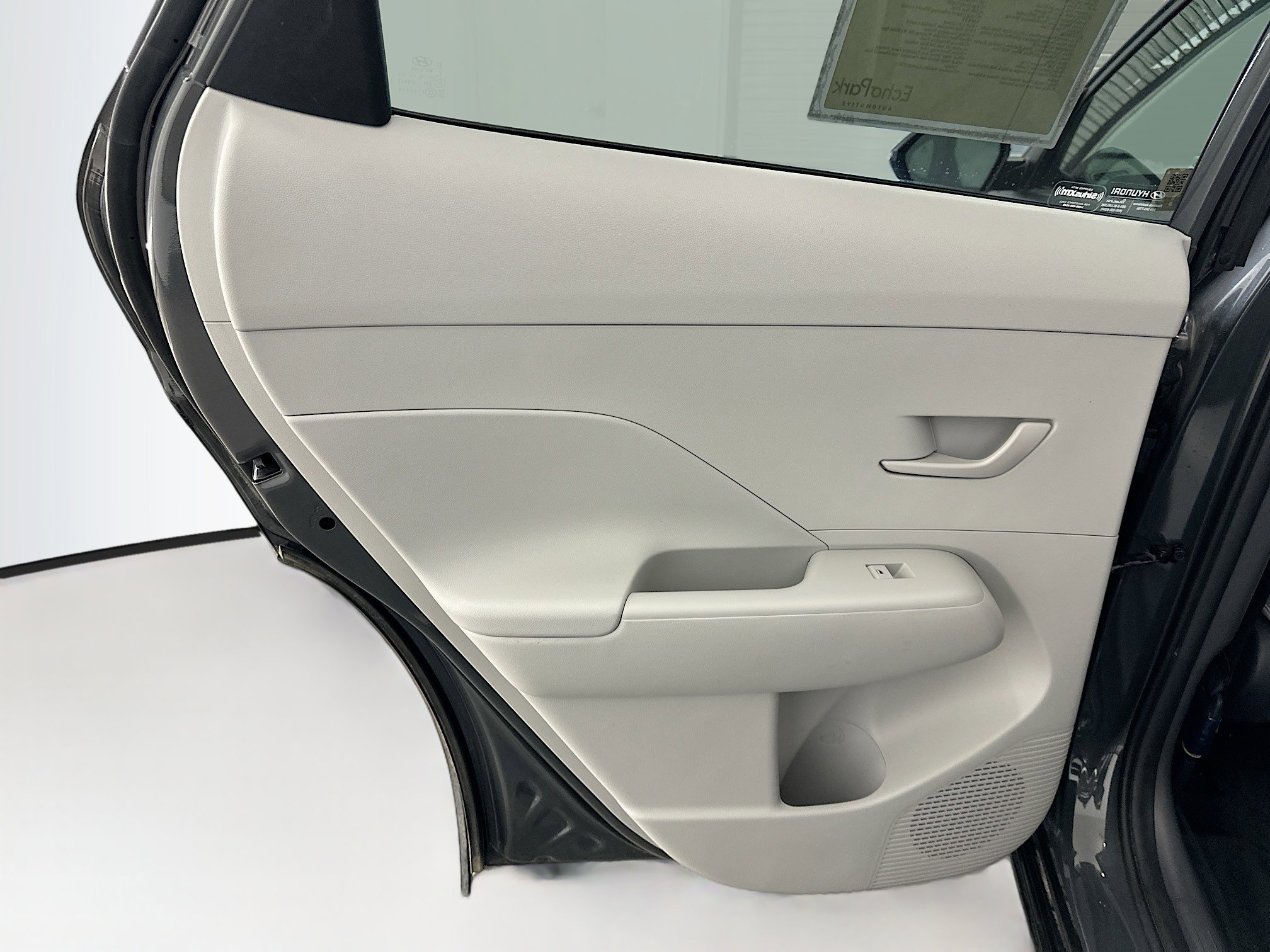 Used 2025 Hyundai Kona SEL image 27