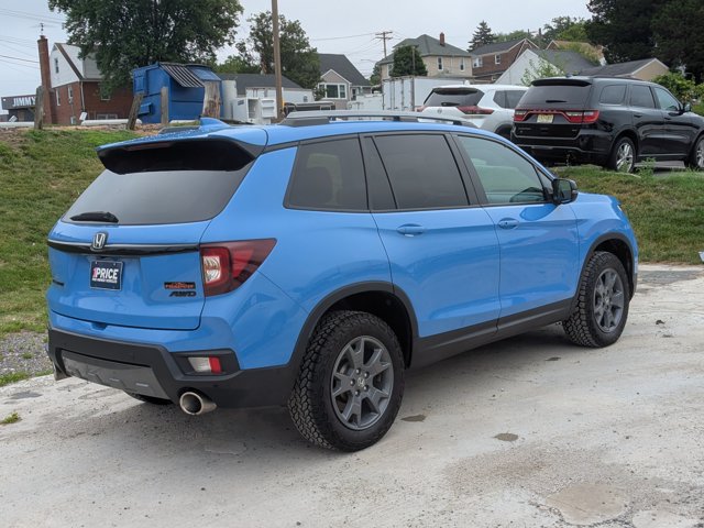 Used 2025 Honda Passport TrailSport image 5