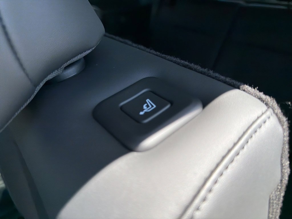 New 2026 Hyundai Santa Fe Calligraphy AWD/4WD image 17