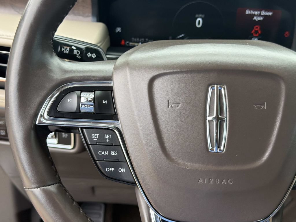 Certified 2023 Lincoln Nautilus Reserve FWD image 24