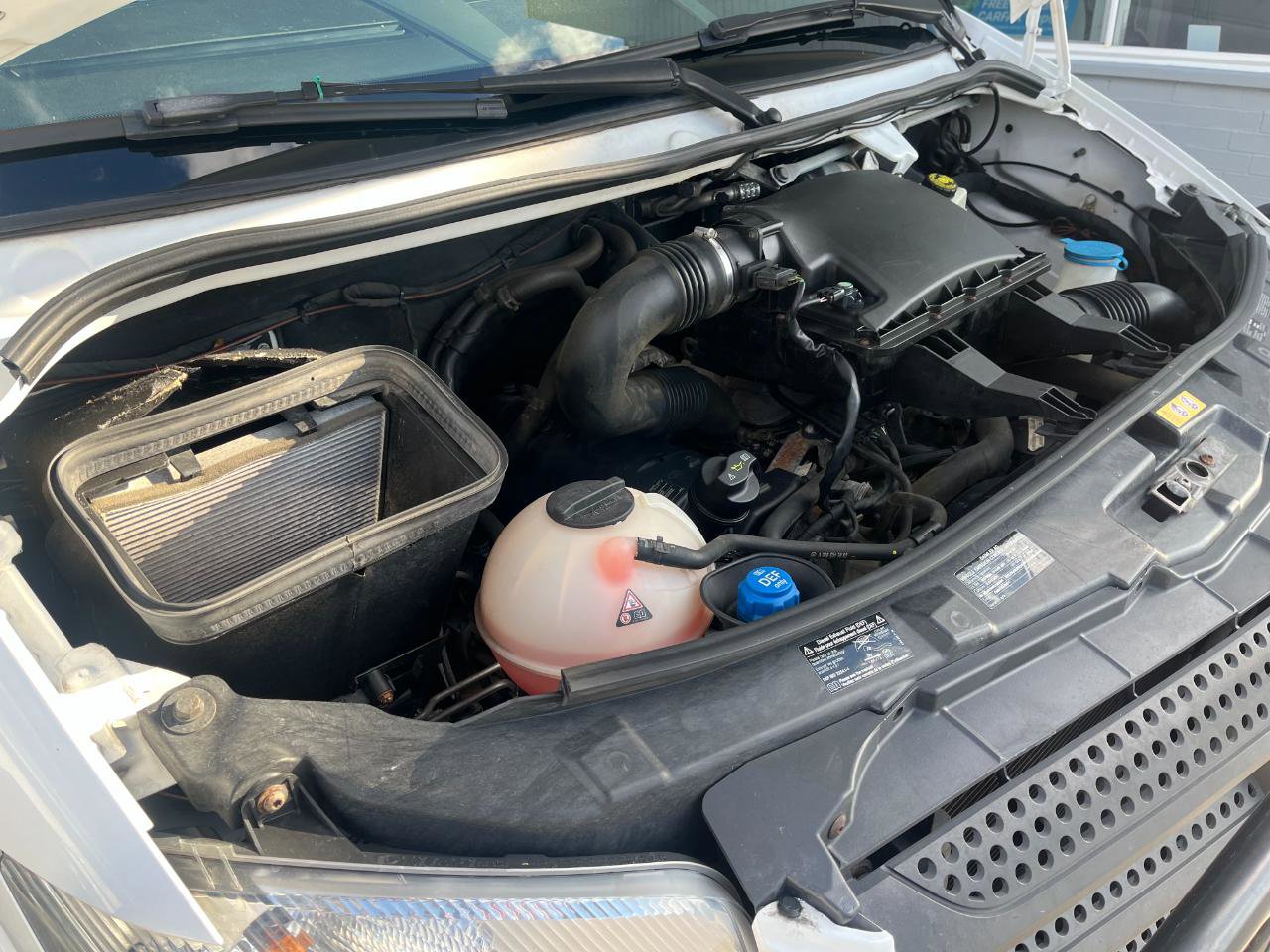 Used 2015 Mercedes-Benz Sprinter 2500 image 45